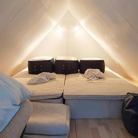 Semesterbostad 8 Person In *